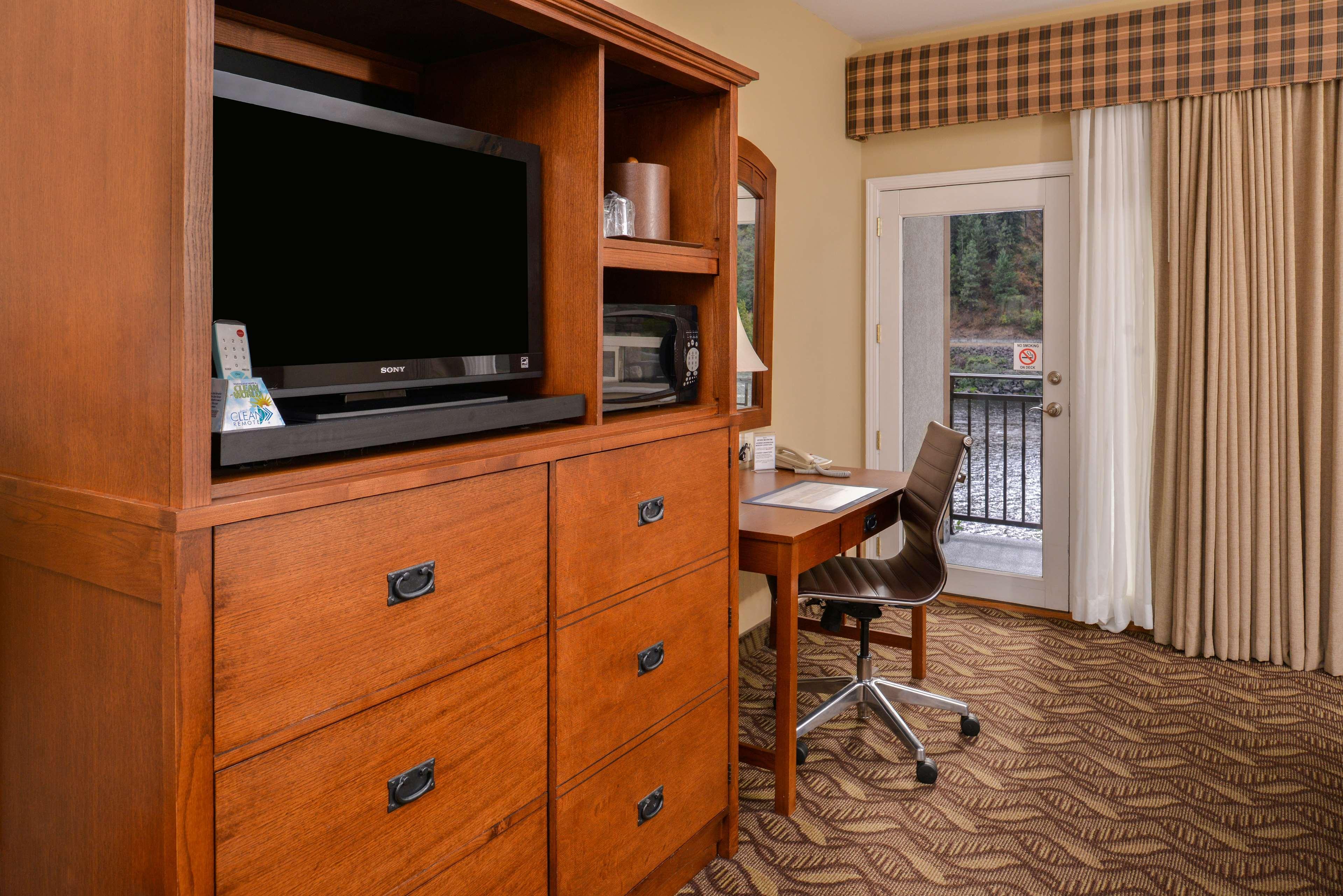 Best Western Lodge At River'S Edge Orofino Екстериор снимка