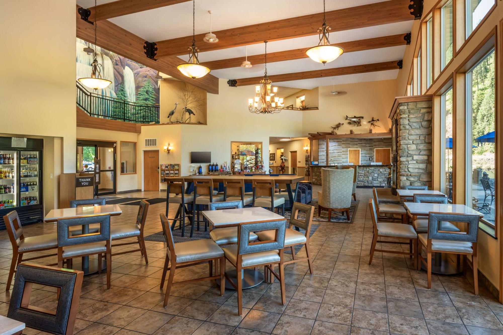 Best Western Lodge At River'S Edge Orofino Екстериор снимка