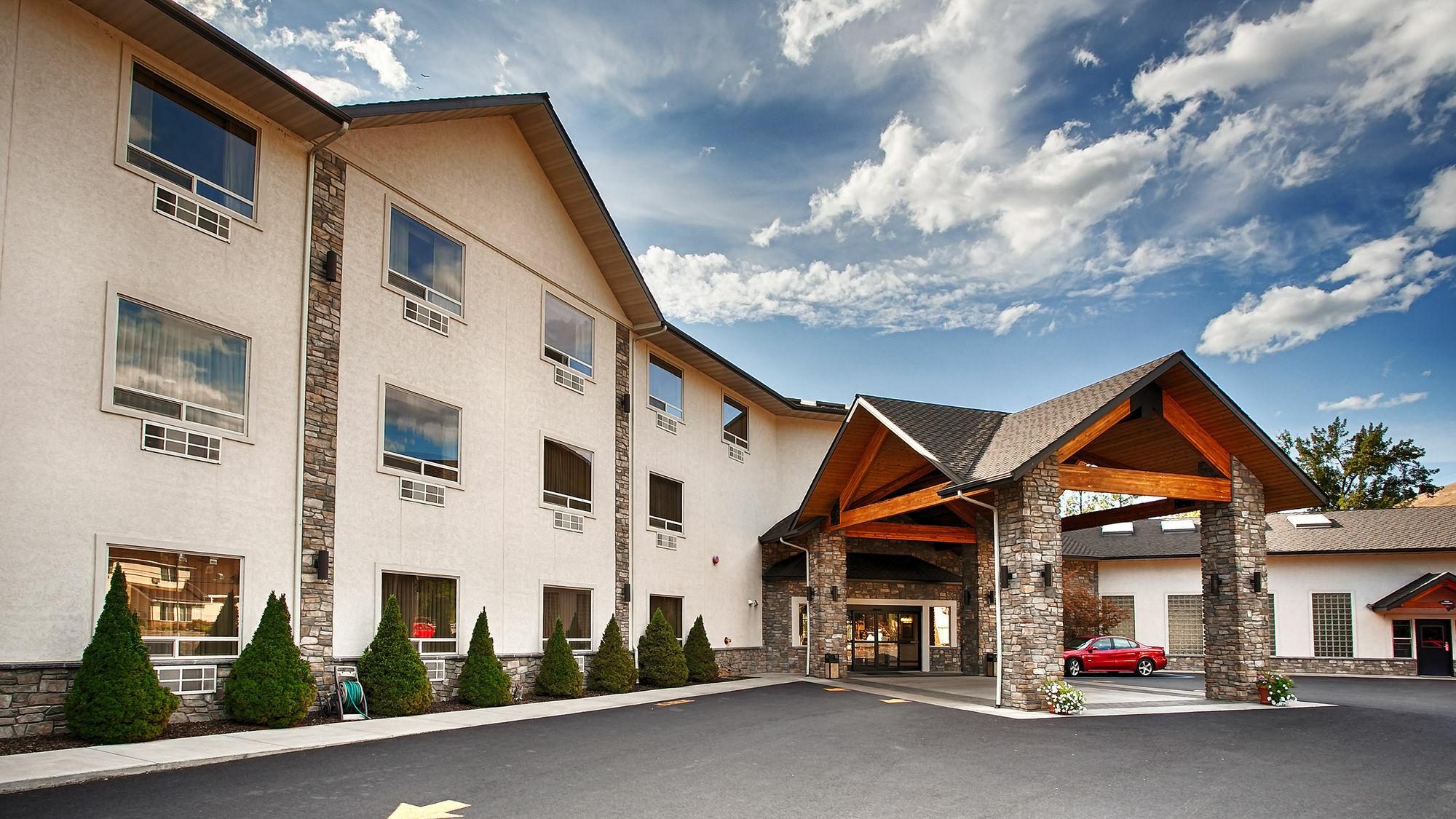 Best Western Lodge At River'S Edge Orofino Екстериор снимка